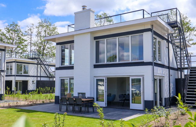 4 bedroom House in Nijkerk with swimming pool and terrace - Photo 1