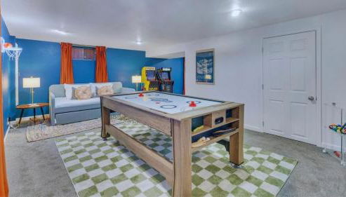 15min to Denver - AirHockey - Arcade - Minigolf - Sleeps10 - Foto 4
