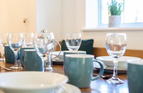 Gloucester-Beautiful 4 Bedroom Cottage-Sleeps 8-Free Parking-Fast Wi-Fi-Work or Leisure - Foto 78