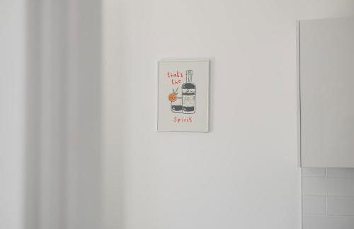 Modern and Comfortable Home away from Home - Photo 26