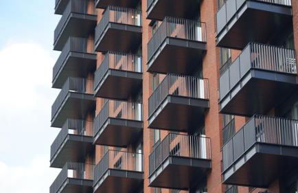 Canary Wharf Riverside Flat - Balcony - DLR 2 mins - Fast WiFi - Sleeps 3 - Photo 28