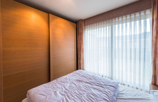 Apartment With 2 Bedrooms and Large Terrace - Photo 2