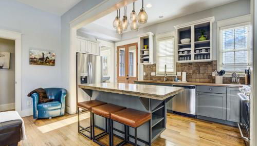 Swift Landing Steps from River & Local Hotspots - Foto 3