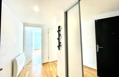 Joli appartement avec balcon au pieds des commences et des plages - Foto 14