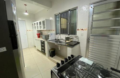 Casa aconchegante prox ao Sesc Bertioga 2 quartos, 2 banheiros - Foto 5