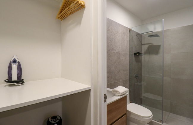 w Sensational 2BR w Balcony in Miraflores - Photo 21