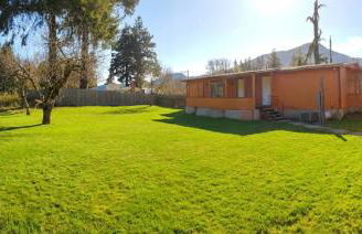 Cozy Cabin in Packwood - Photo 13