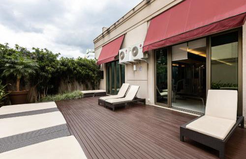 Luxuoso Apt Batel - 4 Minutos do Shopping Pátio Batel c/ Garagem, Piscina, Sauna e Academia - Foto 47