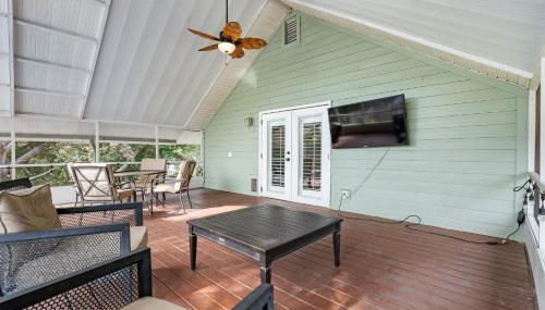 Florida Breeze l Hot Tub l Walkable - Foto 5