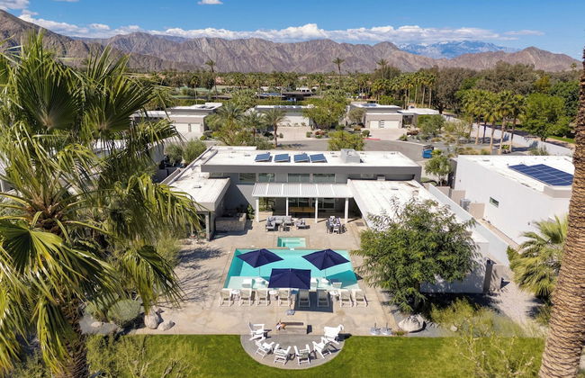 Sleeps 28! 2 Luxe Villas w/ Pool & Putting Green Polo Villas Nova by Avantstay - Foto 72