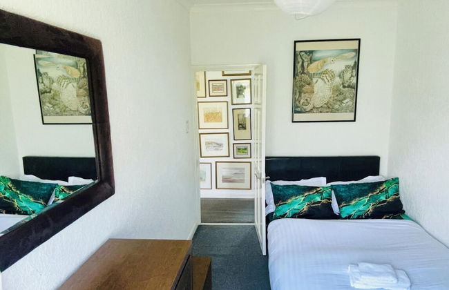 3bed Apartment Sleeps 6 - Free Parking, Wifi - Foto 3