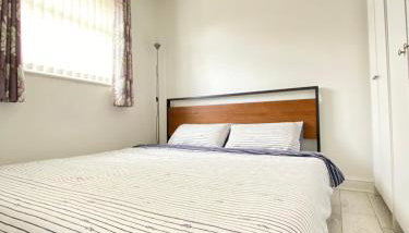 3 Bedroom House with Free Parkings, Close to City Centre and Transportation Links, at Gateshead, Newcastle upon Tyne - Foto 3