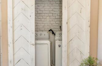 Coastal Farmhouse with mini Golf, Private Beach &Spa - Photo 29