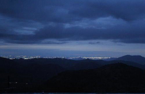 Hummingbird Hill - Entire Cabin - Foto 47