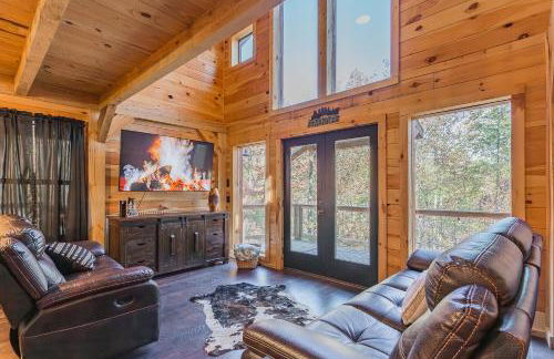 Cozy Cabin Retreat w/ Hot Tub & Nature Views - Foto 1
