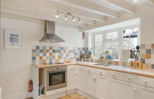 The Boy's Cottage - Photo 10