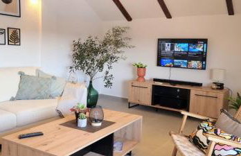 Home Andrea with infinity salty pool - Foto 24