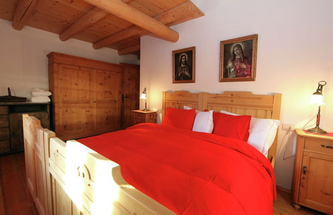 Typical Cottage in Bellamonte Italy with Hot Tub - Foto 2