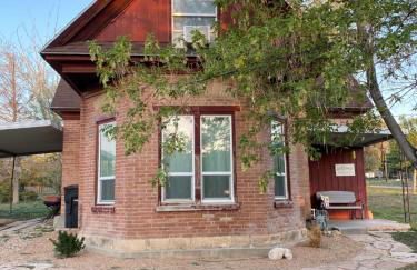 The Jailer's Cottage * Entire Home * Sleeps 12 - Foto 39