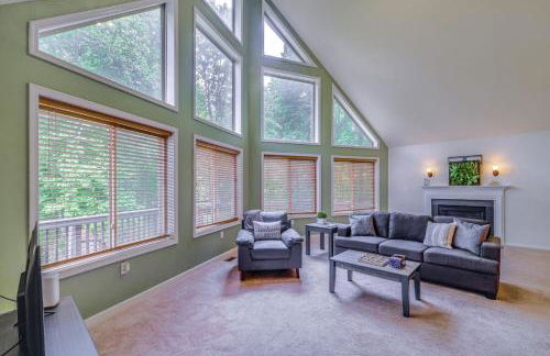 3BR Family Home w Yard 5 Mi to Wineries - Photo 1