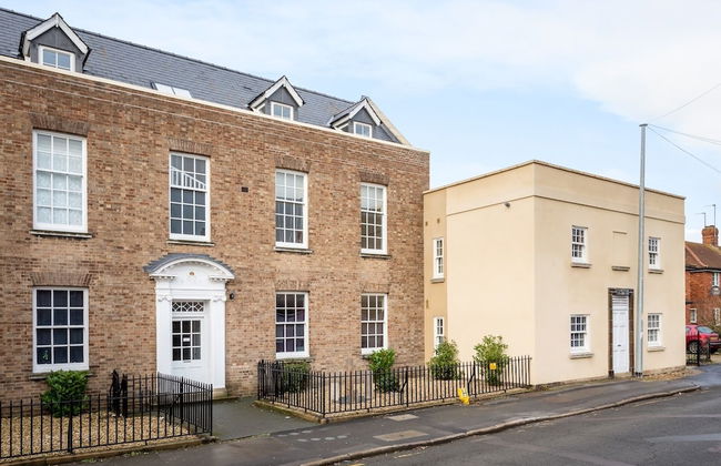 Elliot Oliver - 2 Bedroom Garden Apartment With Parking - Photo 20