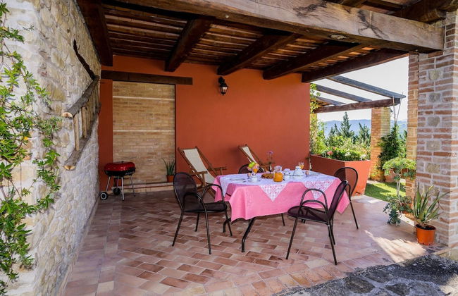 Fabulous Holiday Home With Wifi in Monte San Martino Italy - Photo 16
