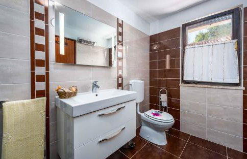 Holiday home Mali Vareski - Istrien 8734 - Foto 2