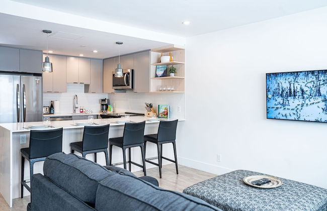 Switchback Suite by Revelstoke Vacations - Photo 26