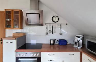 WEINBERGBLICK Wohnung im Haus FREY - 2BR ,Küche, 2 Bäder, 2 Balkone, Parkplatz direkt vor der Tür - Foto 7