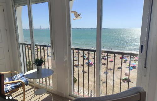 PRIMERA LINEA DE PLAYA EN VALDELAGRANA - Foto 1