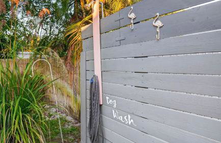 Hot Tub Firepit Deck 10mins to Beach Near Las Olas Middle Terrace Cottage by AvantStay - Foto 55