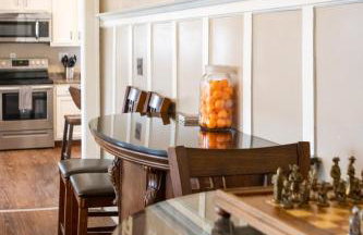 5 Bedroom 3200 Sq Ft House for Downtown Travelers - Photo 19