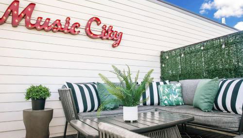 The Jackson House - 1 mile to Broadway! - Foto 4