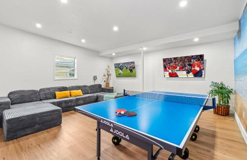 Surf Drive - Ultimate Beach Getaway for Families - Photo 77