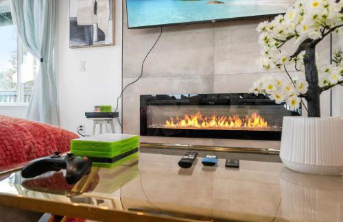 Entire Private Home with 2 Bedrooms 1 Bathroom, Grand View, King Bed, Spacious, Parking, Available Now - Foto 49