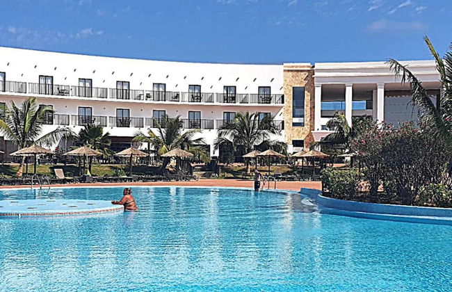 2 Bedrooms 2 Bathrooms Pool View Apartment - Foto 7