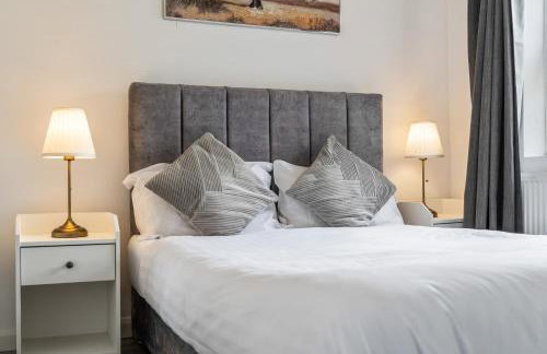 CityBuzz 4 Bedroom House in Nottingham Sleep 7 - Foto 24