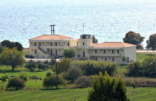 Finiki Plaza - Photo 4