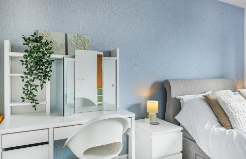 3BR Home with Garden & Free Parking - Foto 38