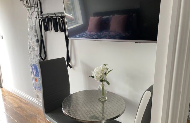 Private Self-contained Annex With Wifi & Parking - Foto 3