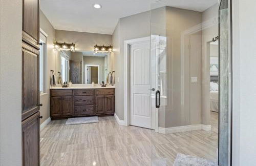 Luxury Home on Cove with Boat Slips, Waterslides, and Jump Deck - Foto 51