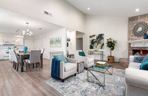 Super Cozy Entire House Near Downtown - Book Now !! - Foto 1