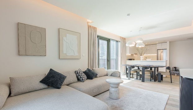 Elegant 1BR Apartment at Ahad Residences - Foto 4, Zona de estar