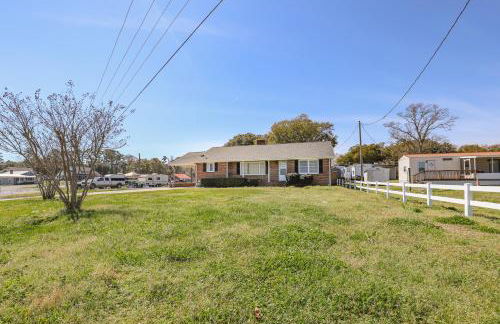 Spacious Home with Waterfront View-Welcome Pets - Foto 40