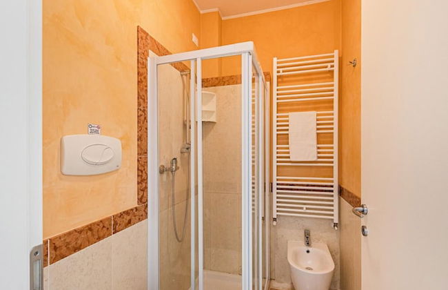 Residenza Miralago With Pool - Ground Floor One-bedroom - Photo 10