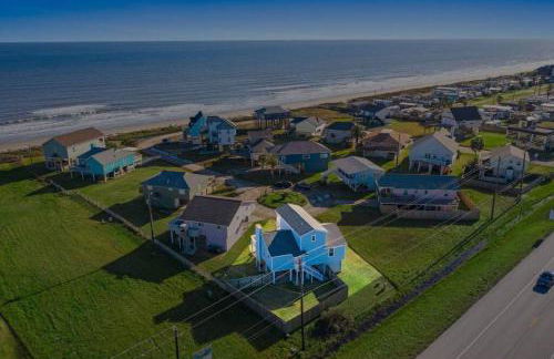 Stunning beach house with ocean views and large deck, just steps from the beach - Foto 29