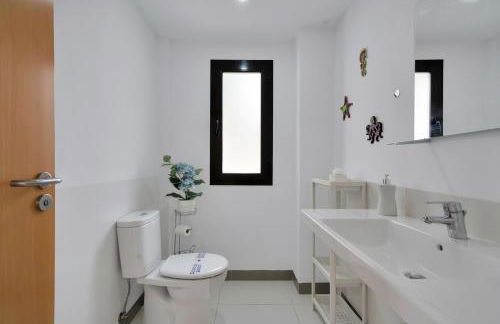 Casa Topacio, 3 bedrooms and 3 bathrooms in quiet street - Photo 68