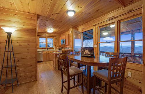 Eagles View Ridge - Gorgeous Mountain Views from the Hot Tub + Firepit - Foto 7