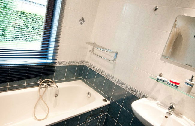 Modern Holiday Home in Stavelot With Fireplace - Photo 15