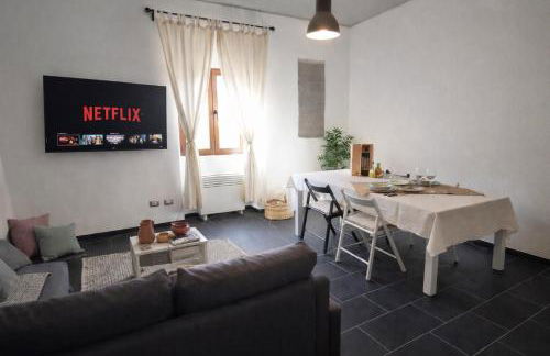 House with Dream Panoramic Terrace in the Heart of Bosa, 80 sqm with BBQ and Breathtaking View - Foto 9